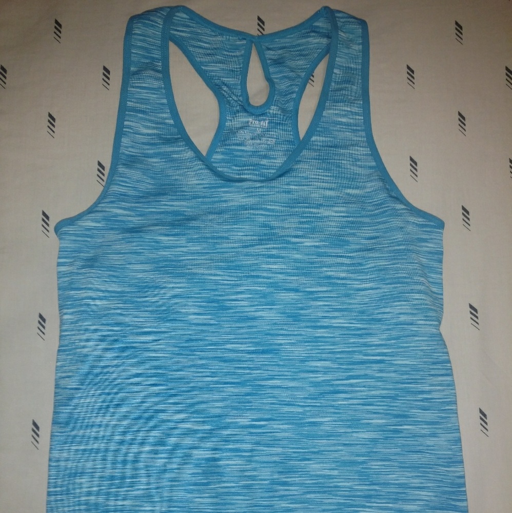 Pro-Fit Seamless Workout Racerback Tank Top